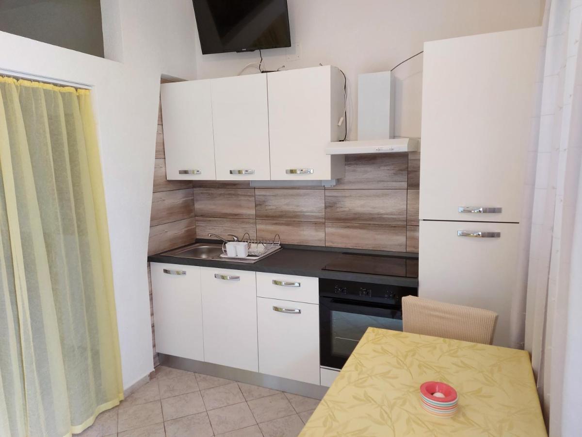 Apartments & Rooms Nensi Baska  Luaran gambar