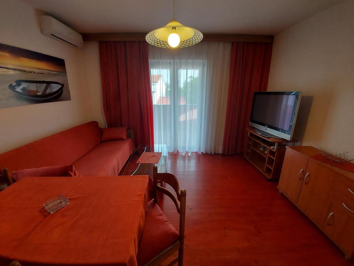 Apartments & Rooms Nensi Baska  Luaran gambar