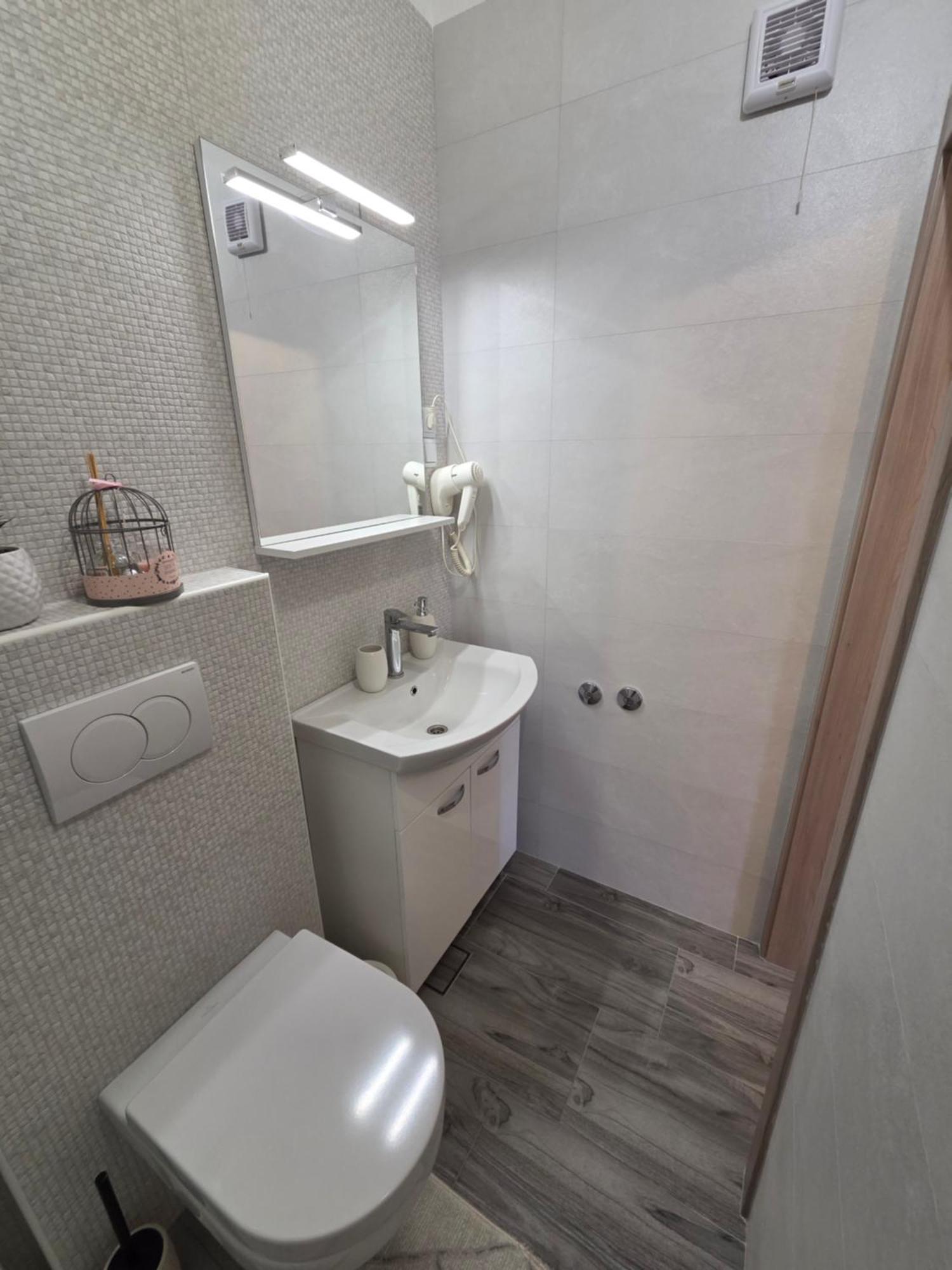 Apartments & Rooms Nensi Baska  Luaran gambar